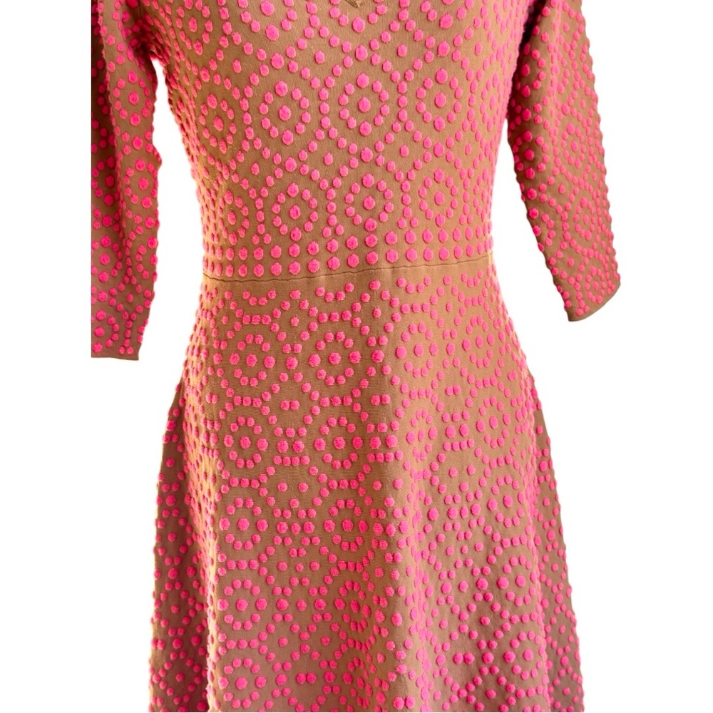Boden Pink and Tan Midi Dress with 3/4 Sleeves and V-Neck - Picture 4 of 10